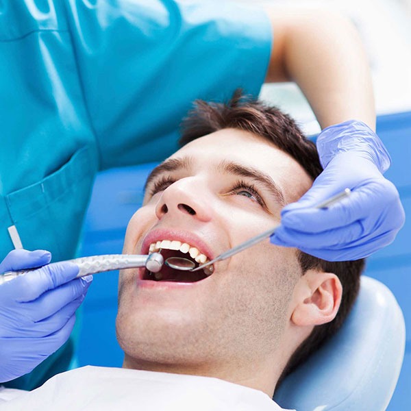 Hastanemizde diş dolgusu işlemleri yapılmaya başlanmıştır.